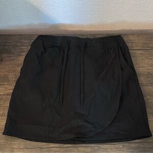 Eddie Bauer black skort size small